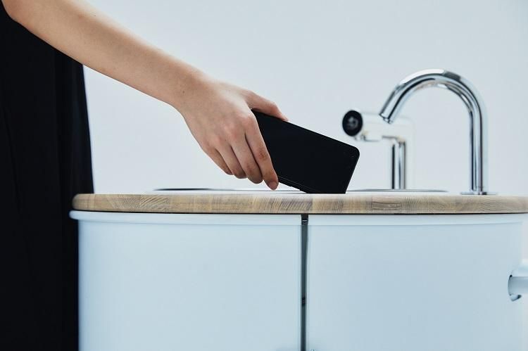 khử trùng điện thoại